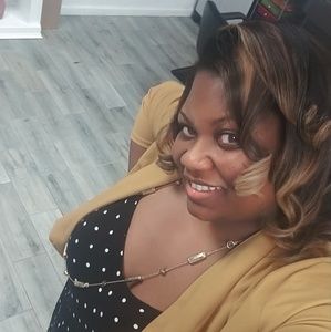 Meet your Posher, Rosslynn